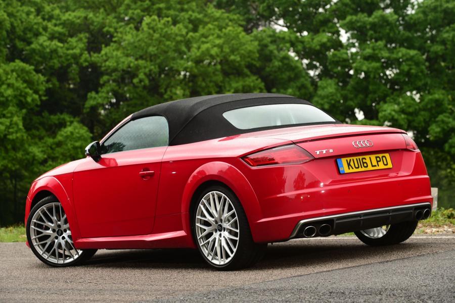  Audi TTS Roadster (8S) 2015 года  (UK) (фото 3 из 8)